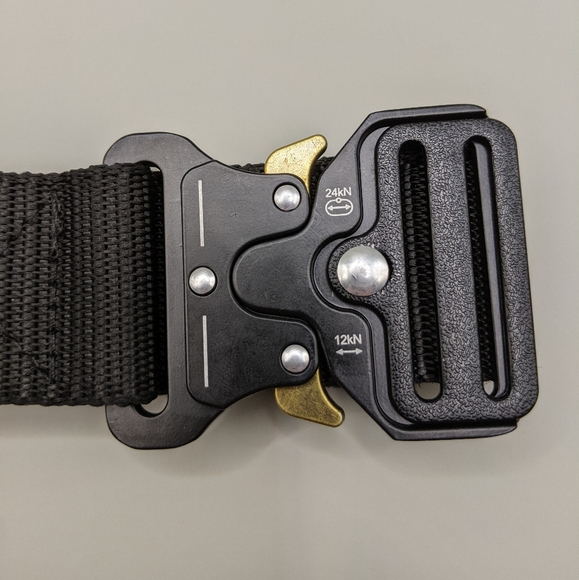 Tactical Belt - Nylon Canvas Belt with 24 kN Strength Buckle - Picture 1 of 3
